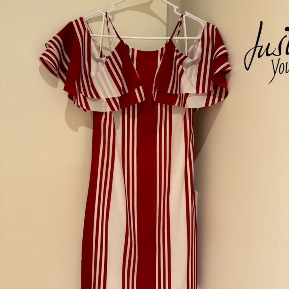 Off-Shoulder Dress - Picture 2 of 5